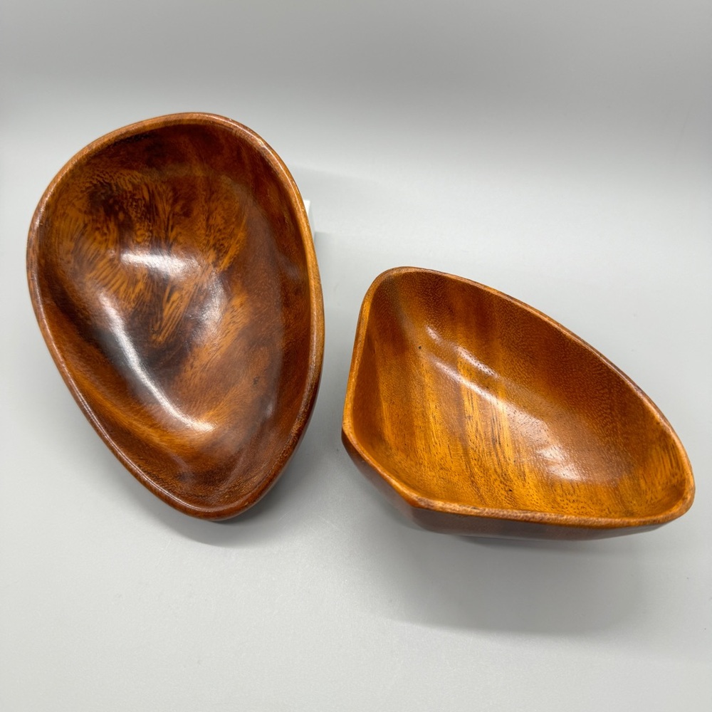 EUC Pair of Beautiful Vintage Monkeypod Bowls